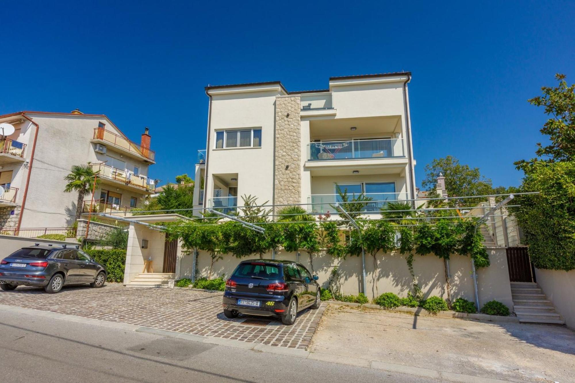 Dita A Crikvenica Bagian luar foto